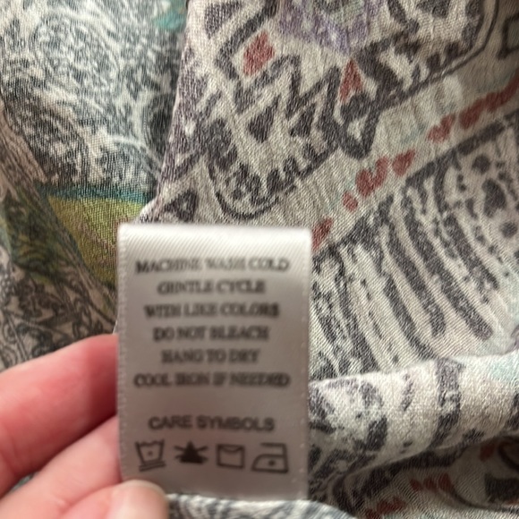 Vincente Boho Multicolor Tie-Front Top - Picture 13 of 14